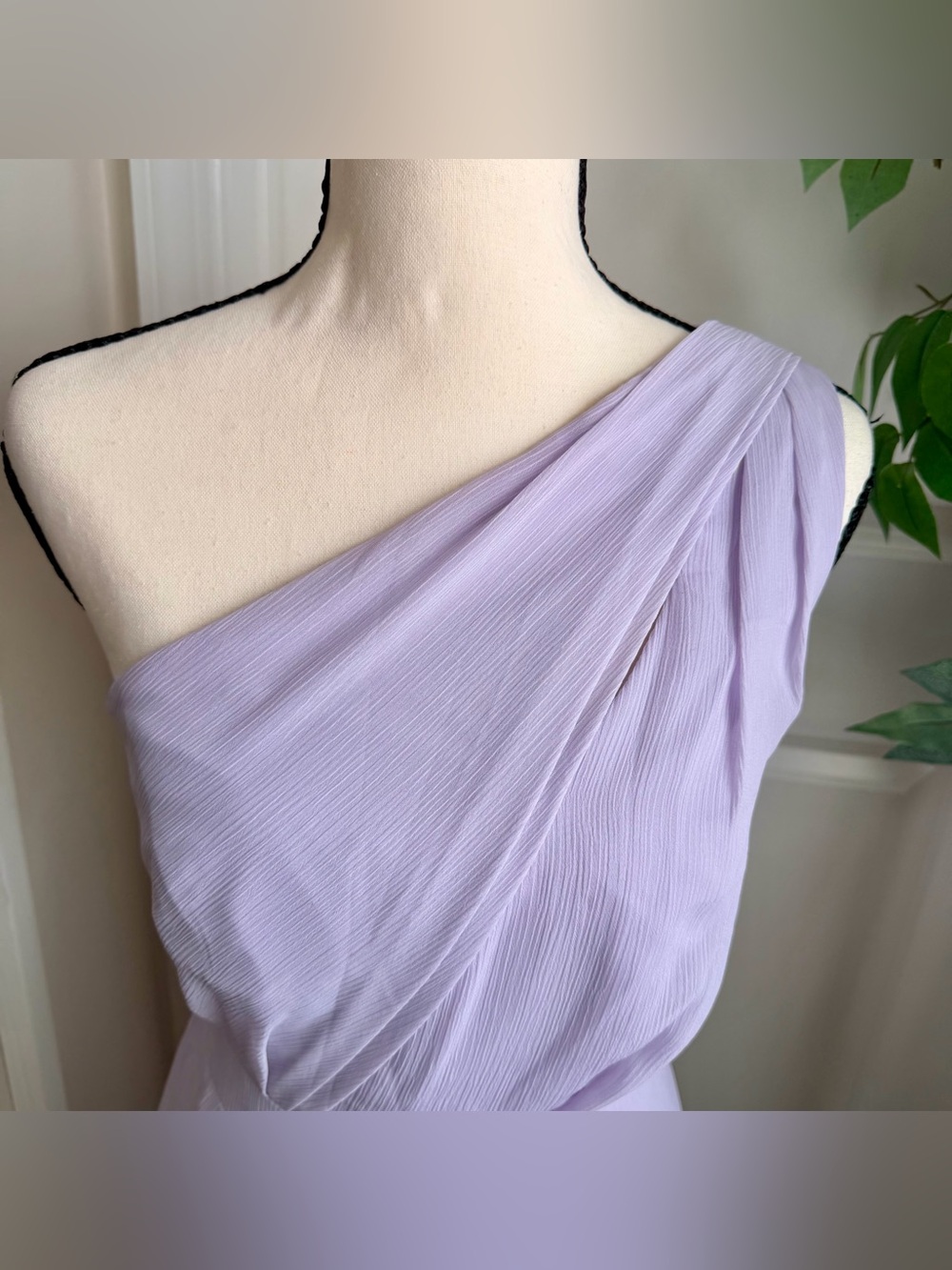 David’s Bridal Long One-Shoulder Crinkle Chiffon Dress Iris Lavender Sz 6 - Picture 3 of 16